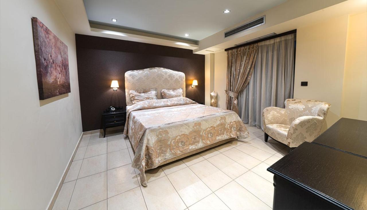 Amalias Hotel Курута Экстерьер фото